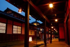 はづちを楽堂